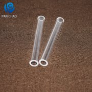 <b>Quartz glass for discharge tube</b>